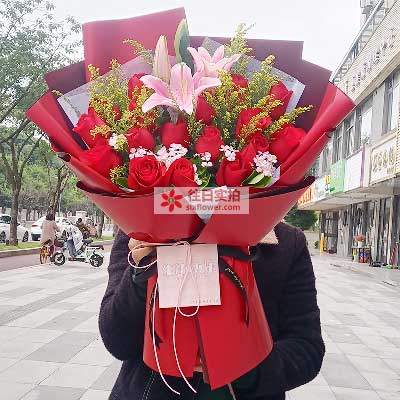 池州19朵红玫瑰百合，与你幸福前行